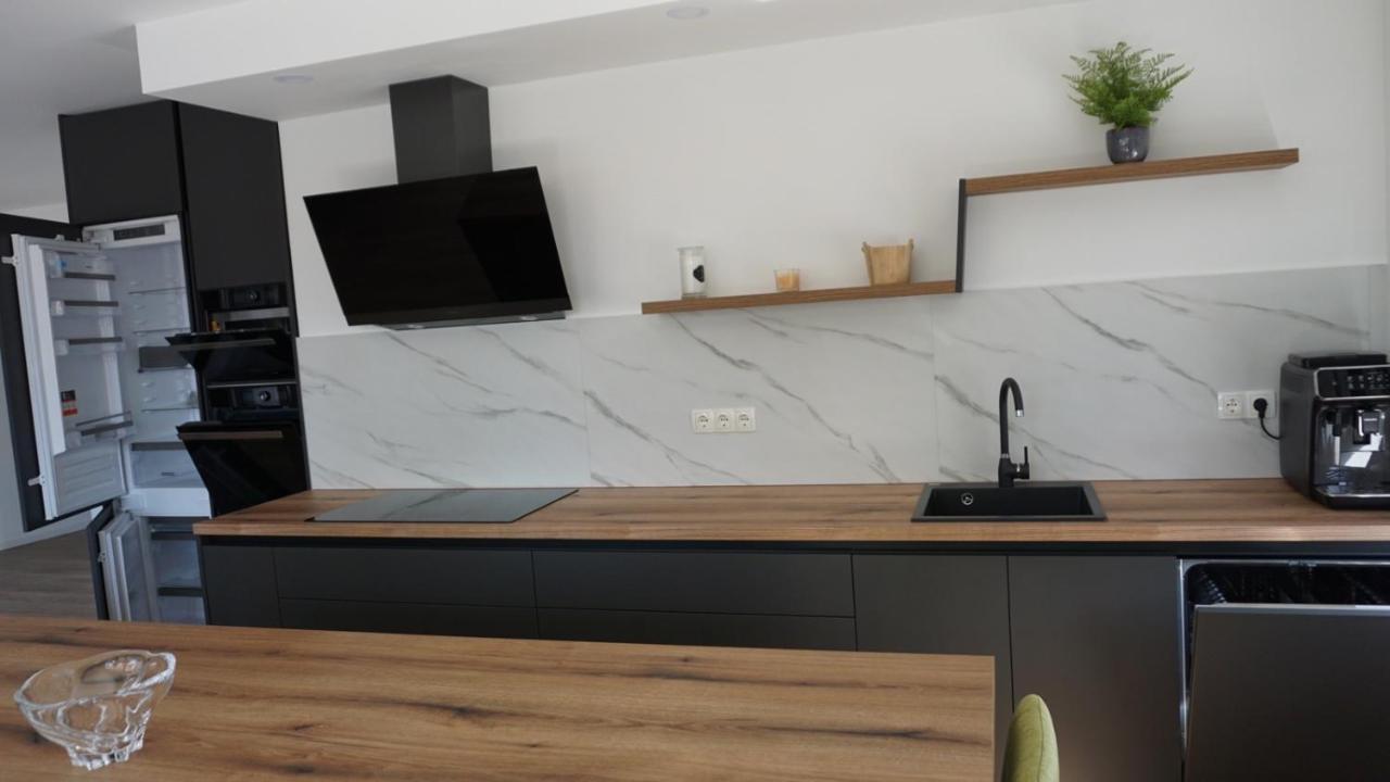 Apartments Jozef Vodice Exterior photo