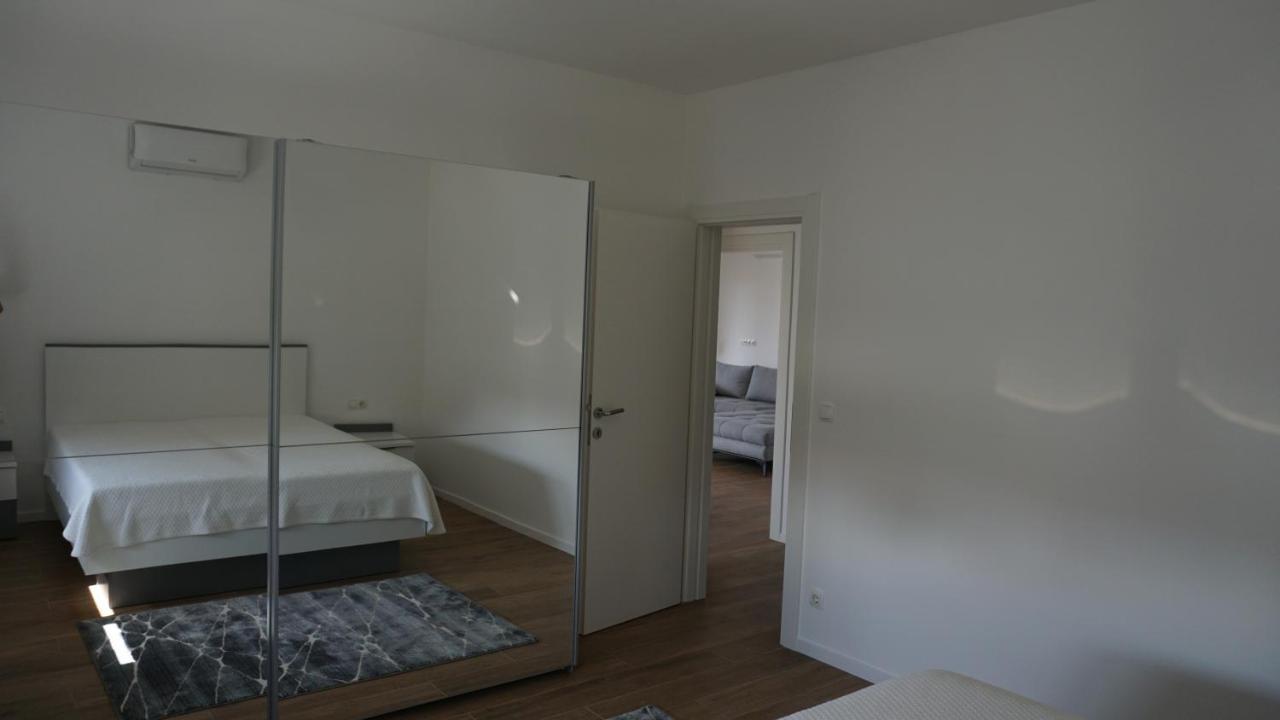 Apartments Jozef Vodice Exterior photo