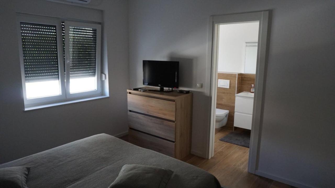 Apartments Jozef Vodice Exterior photo